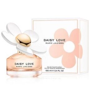 Marc Jacobs | daisy love
